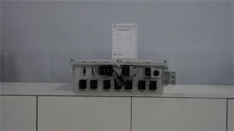Combined use of photovoltaic containers and