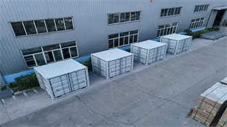 Manual energy storage in high voltage operating cabinet
