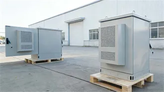 How many square meters is a photovoltaic solar panel?