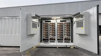 JA Solar Panels Review 2025: Performance, Cost